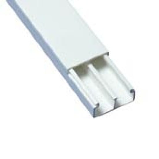 Pieza de canaleta Thorsman TMK1735 de 1.7x3.5cm, 2.5mt blanco